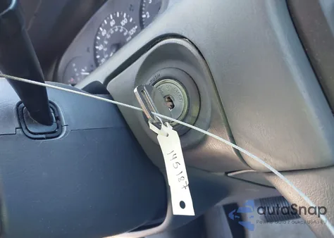 2000 Toyota Camry Le from USA, damaged, VIN 4T1BG22K0YU628123